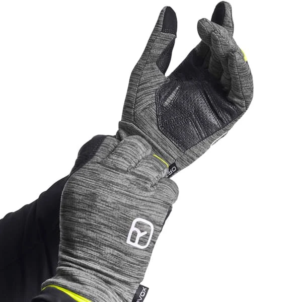 ORTOVOX FLEECE LIGHT GLOVE M BLACK STEEL BLEND 23 4 ORTOVOX FLEECE LIGHT GLOVE M BLACK STEEL BLEND 23 – Image 2
