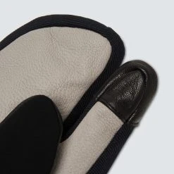 OAKLEY FACTORY WINTER TRIGGER MITT2 STONE GRAY 23 7 OAKLEY FACTORY WINTER TRIGGER MITT2 STONE GRAY 23 -Dainese shop 9 119861 factory winter trigger mitt2 stone gray 94264 22y 03